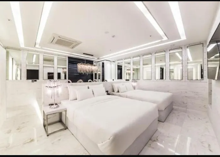 Forestar Hotel 2*